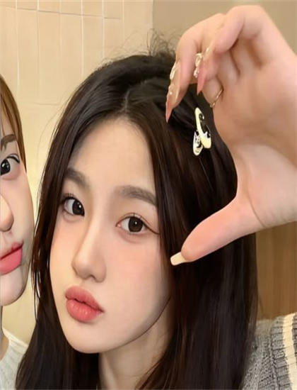 《残酷的情人》主角分析：角色塑造与成长轨迹